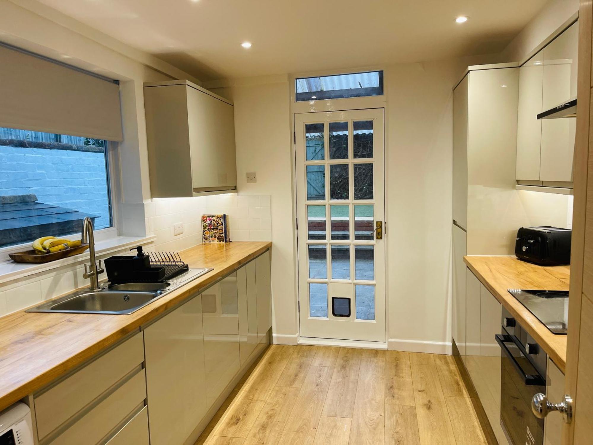 Newly Refurbished City Centre House With Parking Exeter Exterior foto
