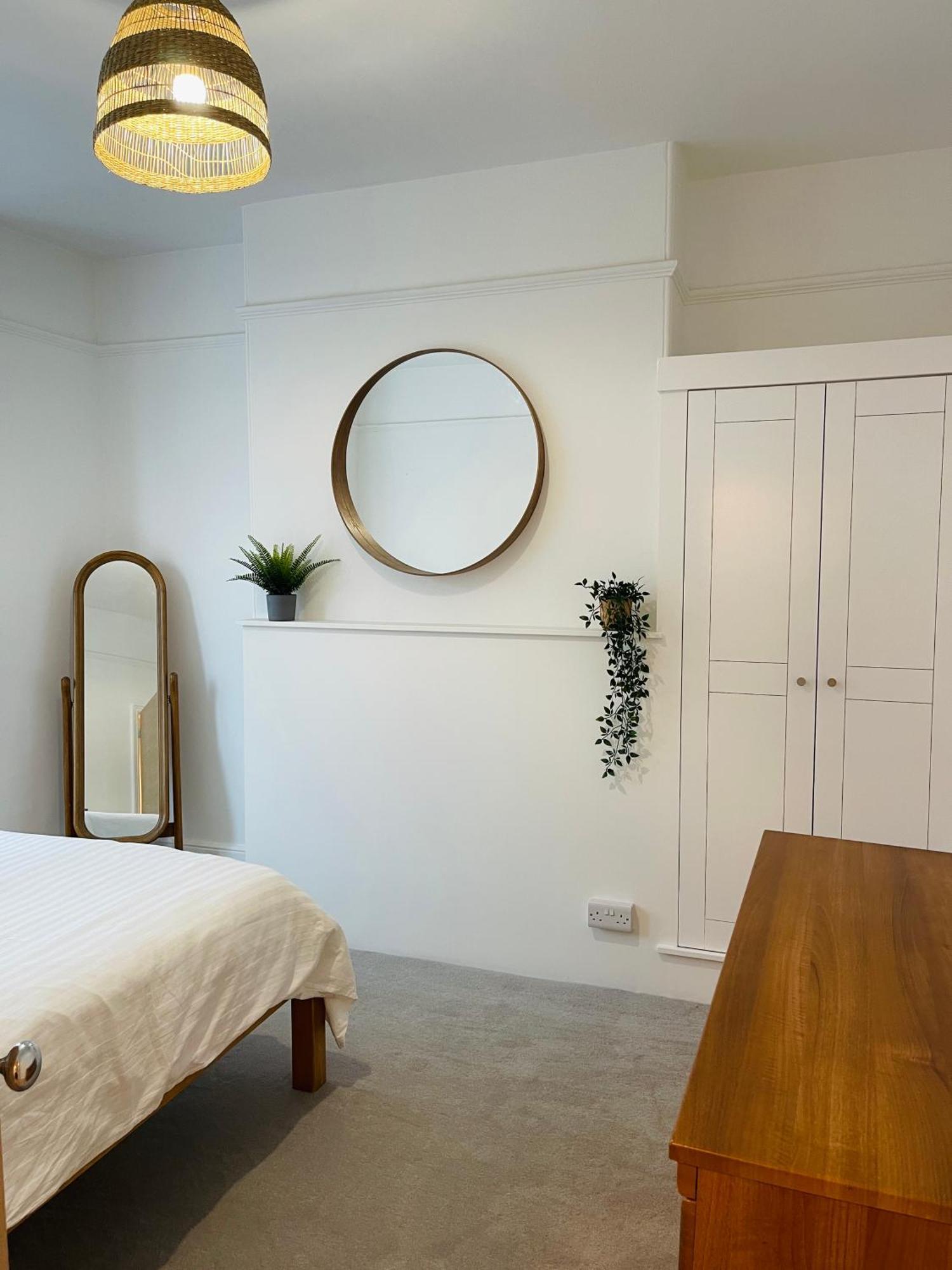 Newly Refurbished City Centre House With Parking Exeter Quarto foto
